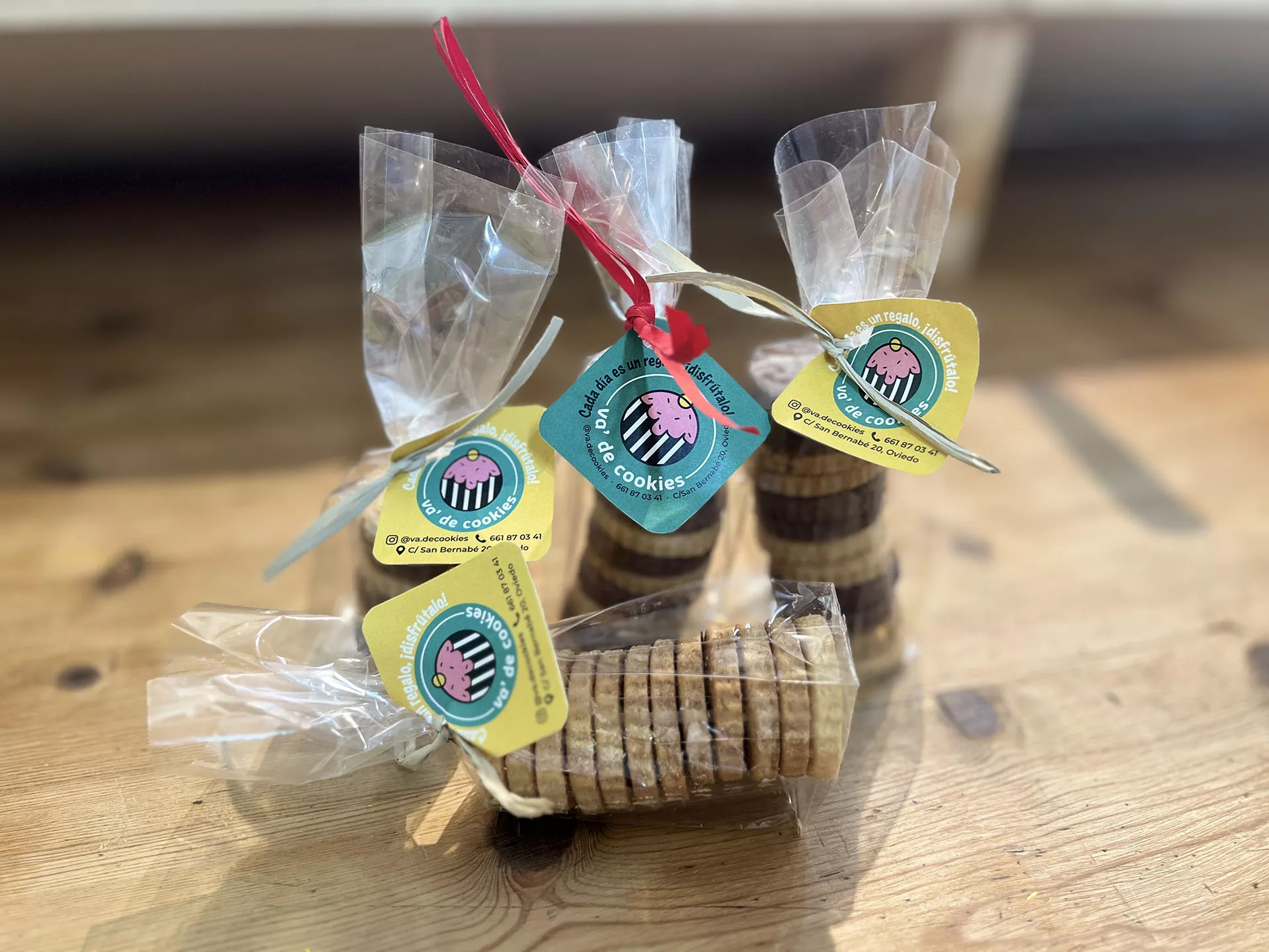 Galletas envueltas para llevar y regalar